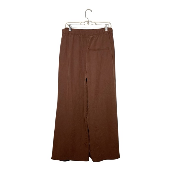 Women’s Free People brown, pleated wide leg pants, size medium - Picture 2 of 3